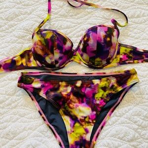 Victoria’s Secret Bikini